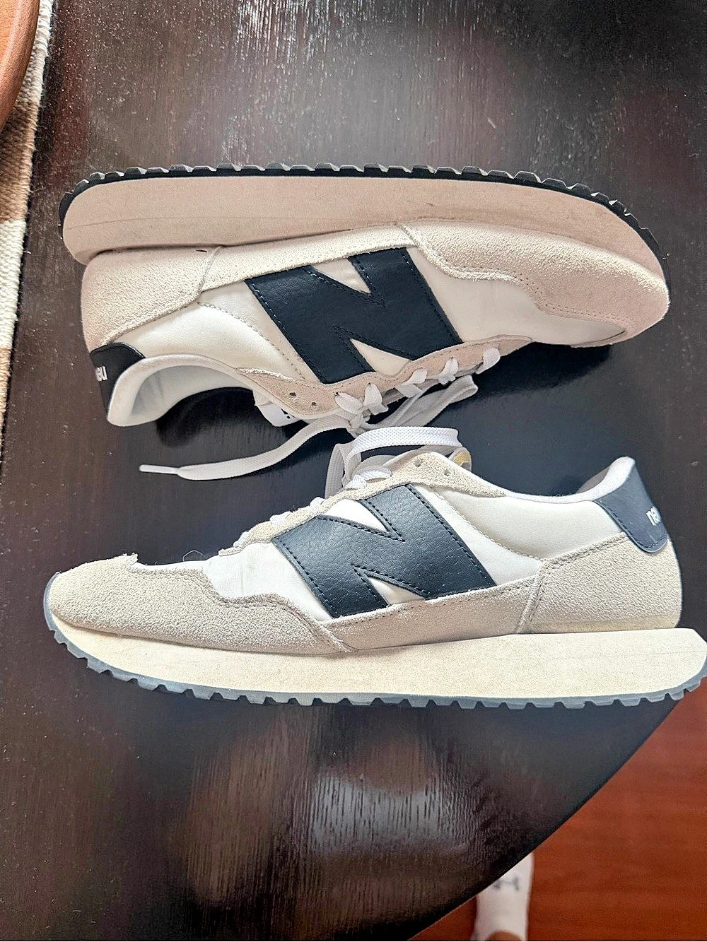 New Balance 237 Sea Salt Black Sneakers White & Black